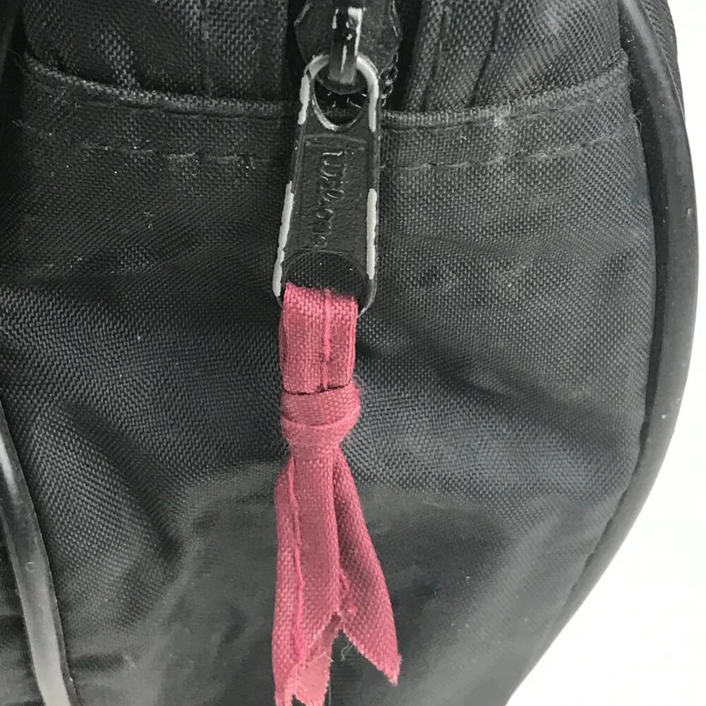 Wilson Unisex‎ Duffle Bag Black/Maroon Nylon Sports Shoulder Strap Zipper Pocket